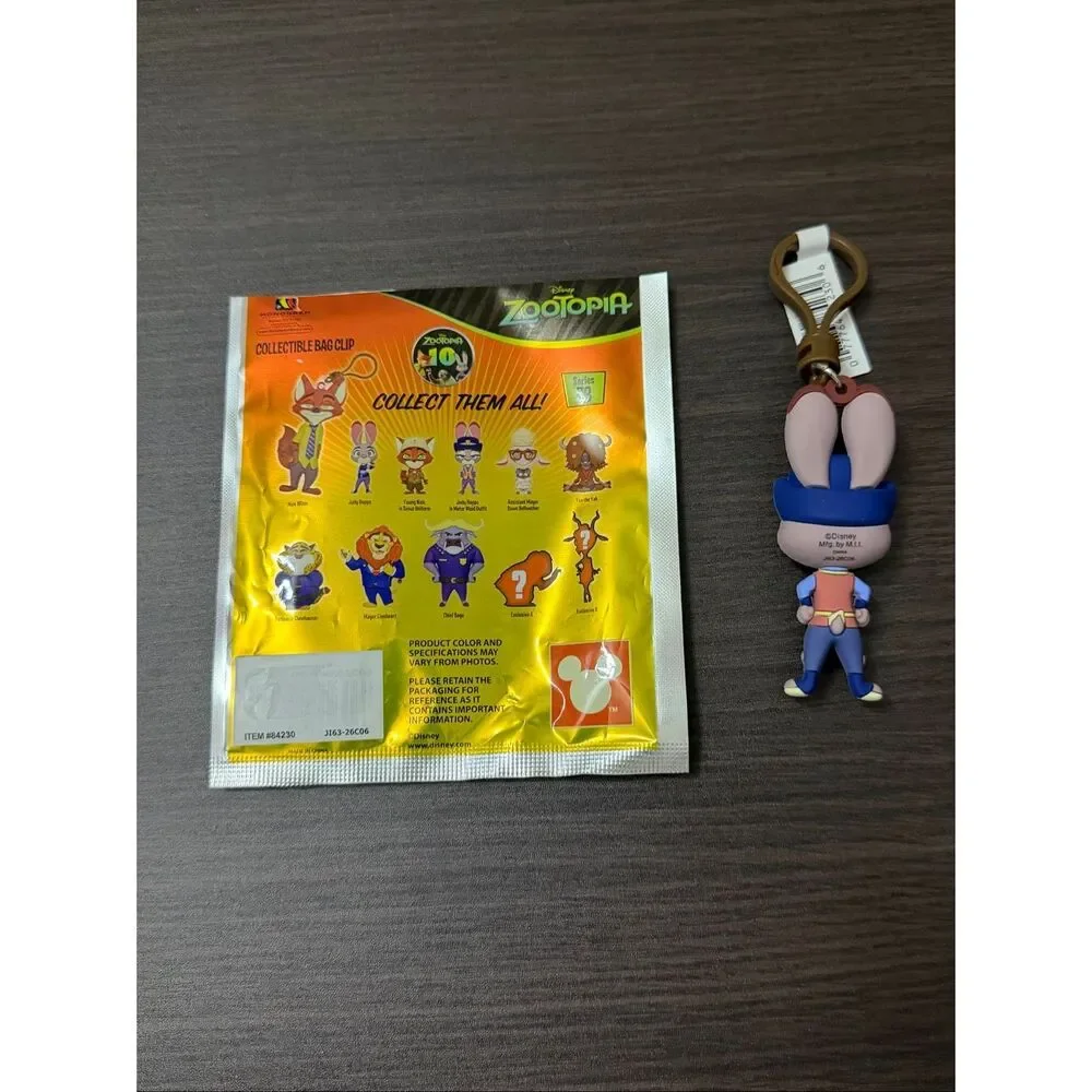 Disney Zootopia Series 73 Bag Clip Keychain - Judy In Meter Maid Outfit